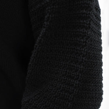 Nagano - V Collar Sweater - Black